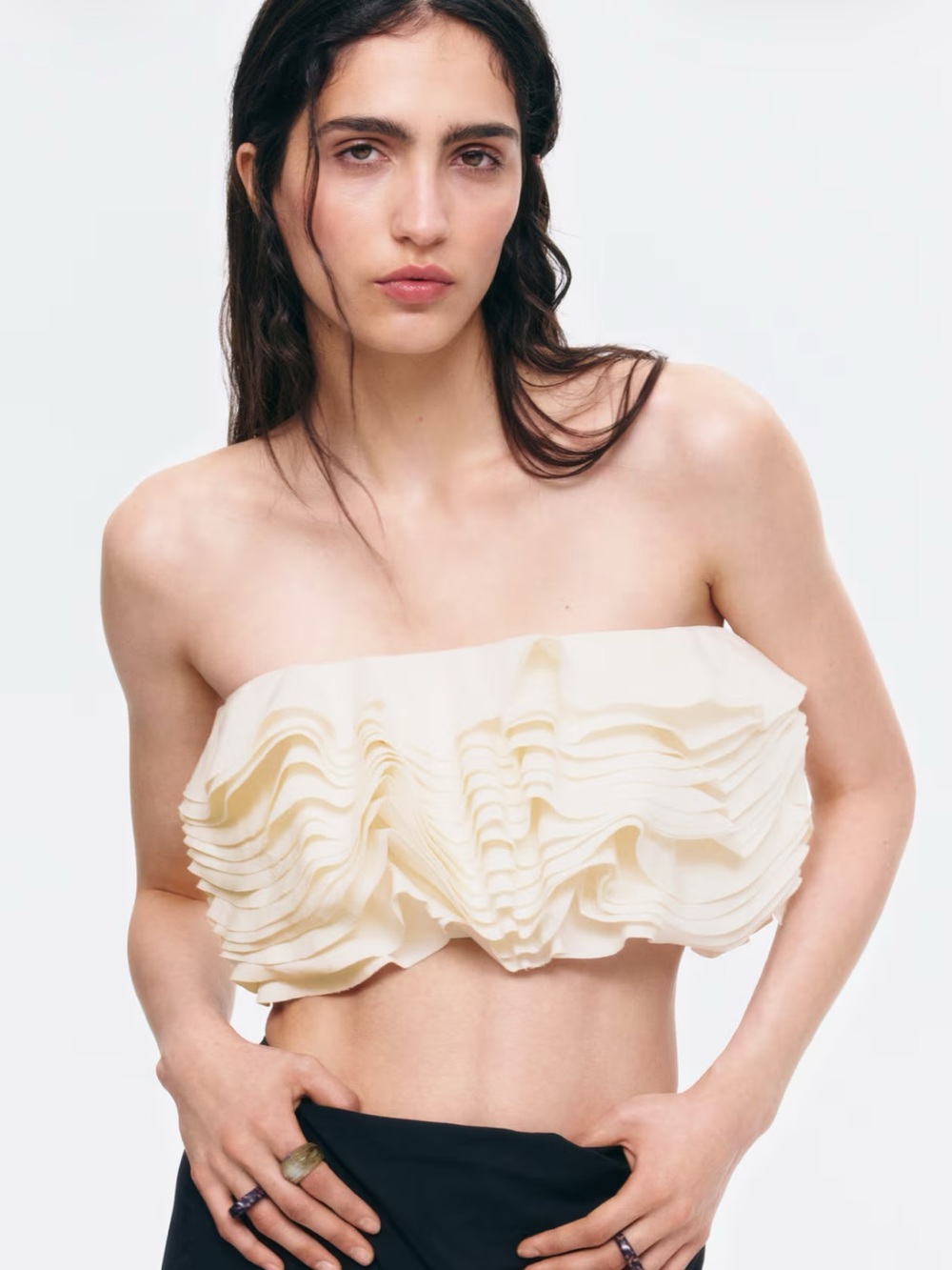 H&M Cream Ruffled Crop Top - Picture 1 of 9